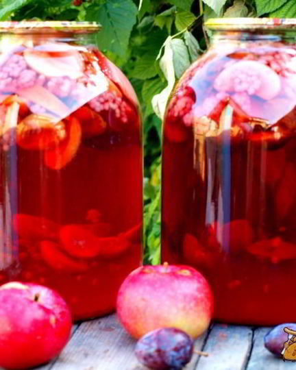 Рецепт компота из яблок, слив и малины на зиму