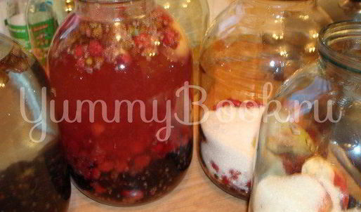 компот из ягод