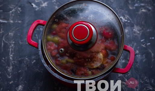 компот из замороженных ягод