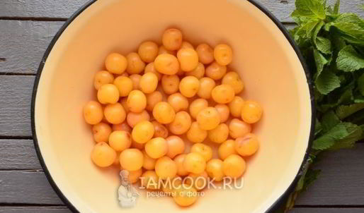 компот из желтой черешни на зиму