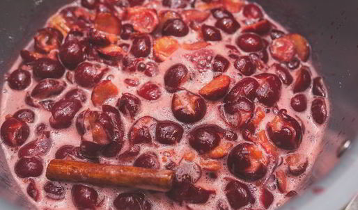 миндальный крем с вишневым компотом