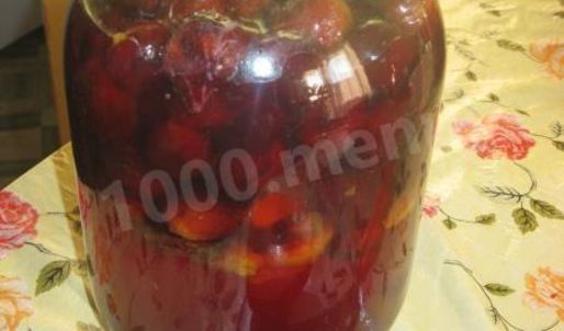 сливовый компот из сливы с косточками