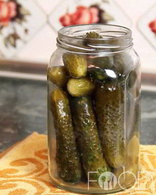 Квашеные огурцы в банка холодного засола