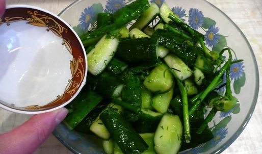 быстрые маринованные огурцы в пакете