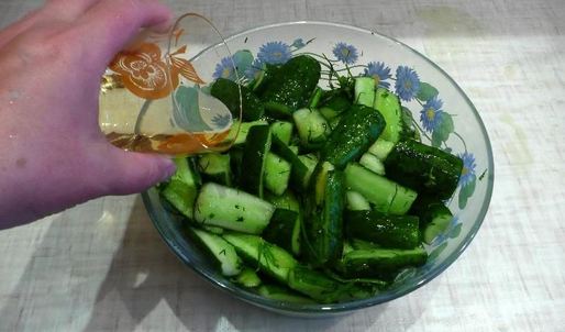 быстрые маринованные огурцы в пакете