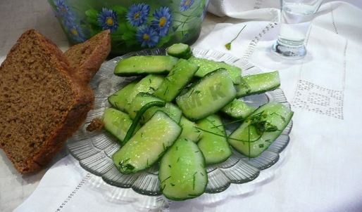 быстрые маринованные огурцы в пакете