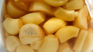 Маринованный чеснок