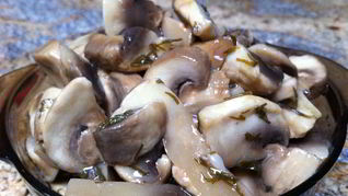 Маринованные грибы