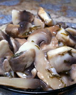 Грибочки маринованные