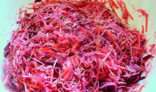 капуста, маринованная с тыквой и свеклой