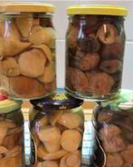 Маринованные белые грибы с корицей