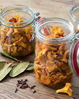 Маринованные лисички