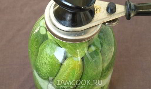 огурцы, маринованные с капустой