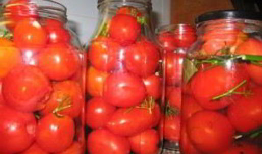 помидоры маринованные с чесноком