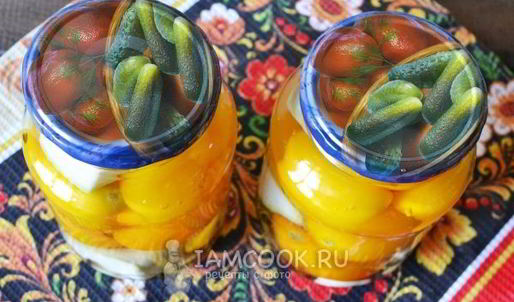 помидоры, маринованные с патиссонами
