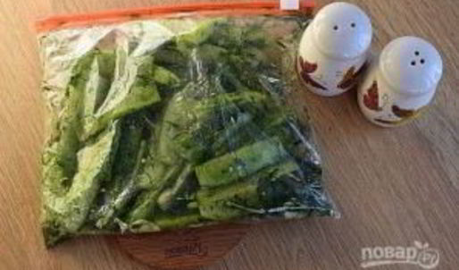 быстрые огурцы малосольные в пакете