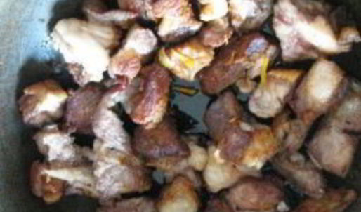 кислая капуста со свининой