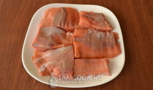 малосольный лосось с кориандром сухого посола