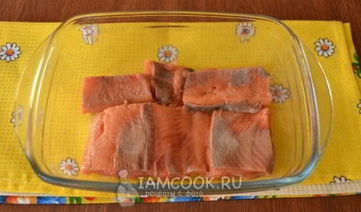 малосольный лосось с кориандром сухого посола