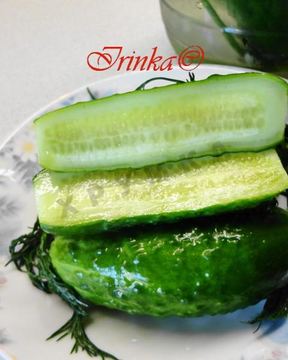 Малосольные огурцы на минеральной воде