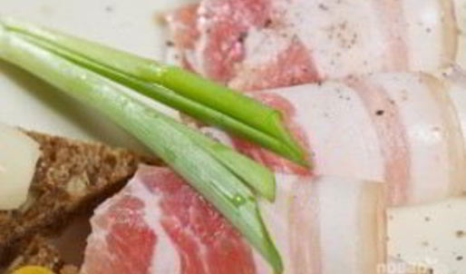 сало соленое с чесноком