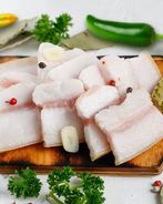 Сало в банке в рассоле с чесноком