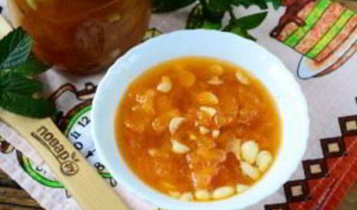 абрикосовое варенье с косточками
