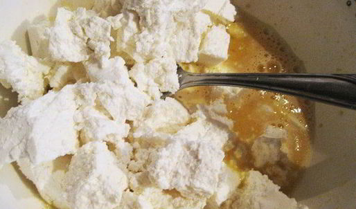 чизкейк с белым шоколадом и малиновым вареньем