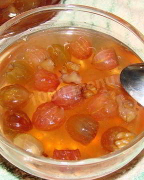 Королевское варенье из крыжовника с грецким орехом