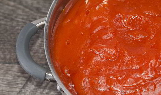 острое варенье из яблок и перцев