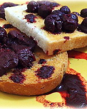 Шоколадно-вишневое варенье