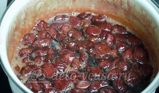 варенье из клубники