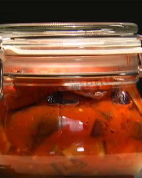 Жареные баклажаны на зиму с чесноком и помидорами