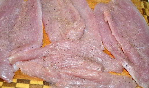 бургер с индейкой и сочными овощами