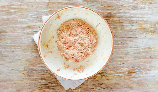 бургеры с бараниной, огурцом и фетой