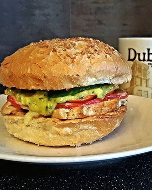 Чикенбургер с голландским соусом