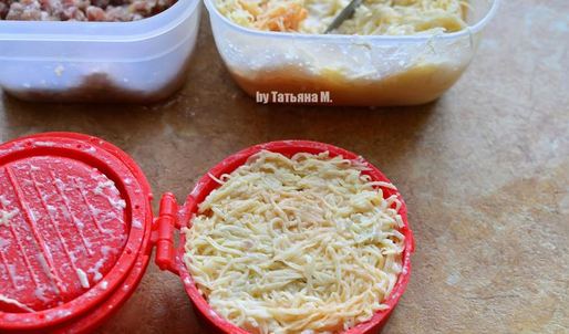 картофельные бургеры с мясной начинкой