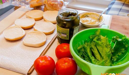 мясной бургер