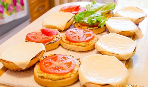 мясной бургер