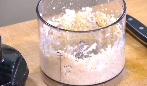 открытый сицилийский бургер с помидорами