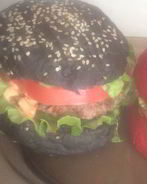 Stout бургер с сочной говядиной