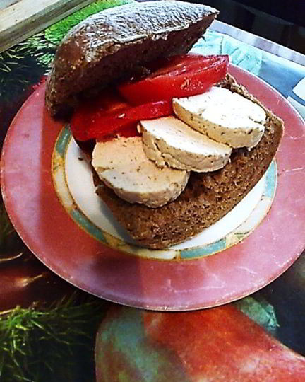 Рецепт бутерброда с индюшиной колбасой