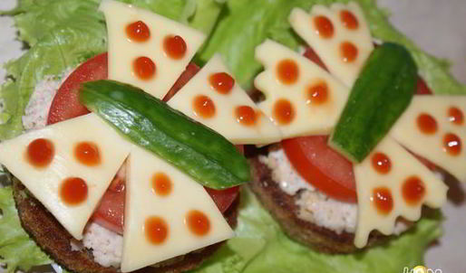 бутерброд с куриной начинкой