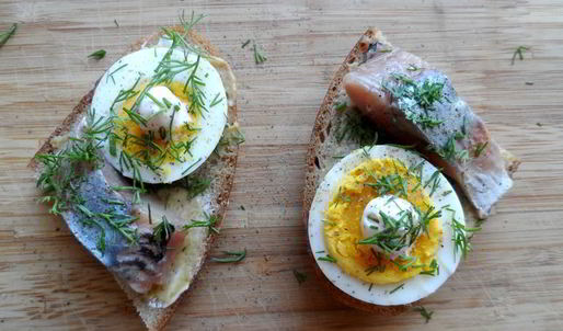 бутерброды с селедкой