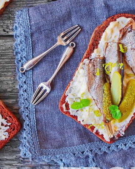 Рецепт бутербродов с шпротами