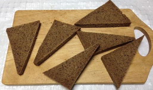 бутерброды со свеклой и селедкой