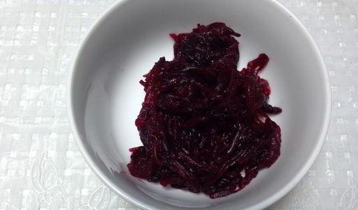 бутерброды со свеклой и селедкой