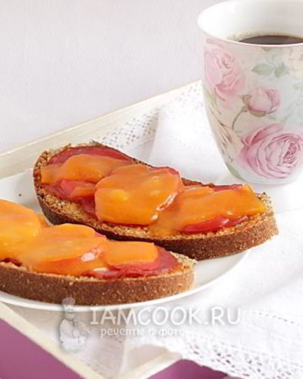 Рецепт горячих бутербродов с колбасой