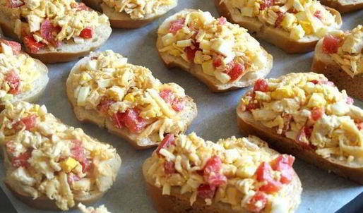 горячие бутерброды с курицей и помидорами