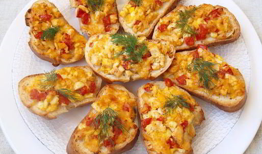 горячие бутерброды с курицей и помидорами